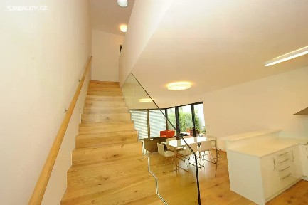 Pronájem rodinného domu 154 m², pozemek 257 m² Královny Žofie, Praha - Kunratice