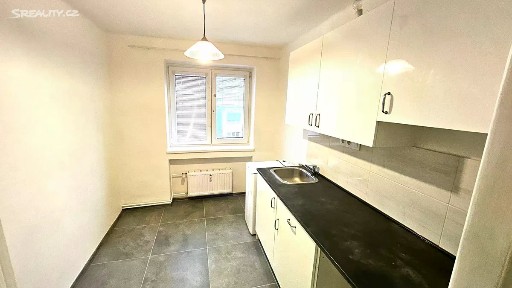 Pronájem bytu 3+1 63 m² Májová, Ústí nad Labem - Neštěmice