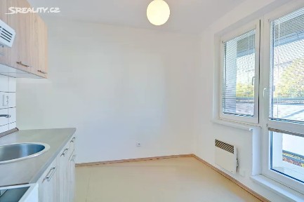 Pronájem bytu 1+1 33 m² U Letiště, Olomouc - Neředín