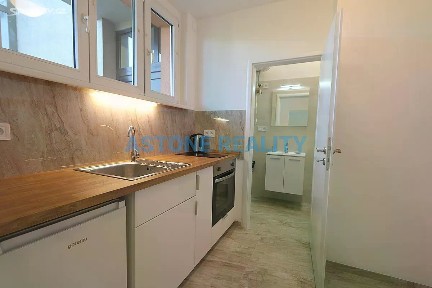 Pronájem bytu 2+kk 43 m² U školičky, Praha - Libeň