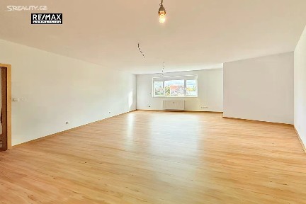 Pronájem bytu 2+kk 100 m² Návětrná, Praha - Hlubočepy