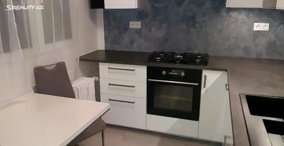 Pronájem bytu 2+1 56 m² Na Magistrále, Kolín - Kolín II