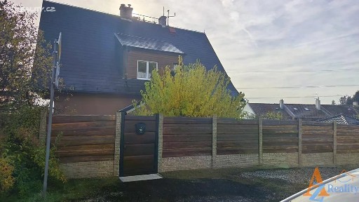 Pronájem bytu 3+1 80 m² Dobrovského, Chomutov