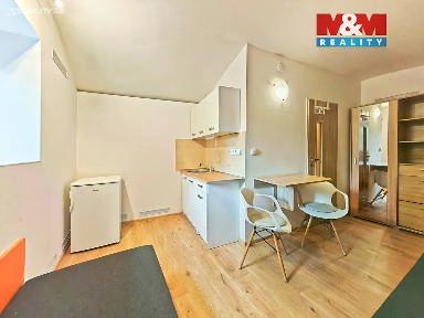 Pronájem bytu 1+kk 23 m² Pražská třída, Hradec Králové - Kukleny