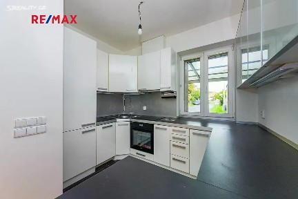 Pronájem rodinného domu 160 m², pozemek 144 m² Jižní VII, Praha - Záběhlice
