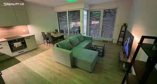 Pronájem bytu 3+kk 70 m² Na Perštýně, Liberec - Liberec IV-Perštýn