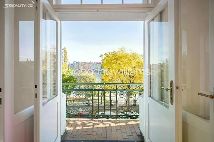 Pronájem bytu 6 pokojů a více 291 m² Janáčkovo nábřeží, Praha - Smíchov