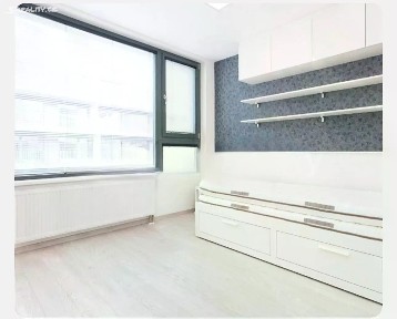 Pronájem bytu 1+kk 32 m² Sokolovská, Praha