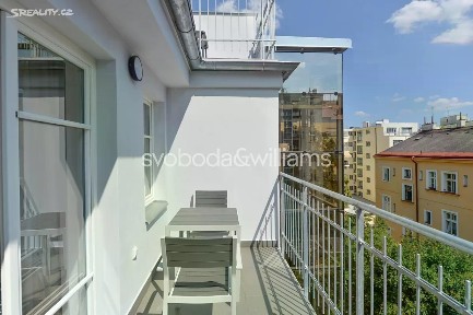 Pronájem bytu 2+kk 65 m² Heřmanova, Praha - Holešovice