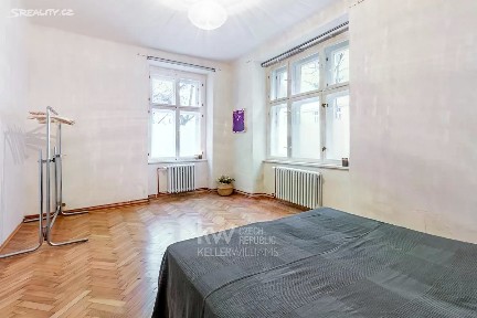Pronájem bytu 3+1 95 m² Národní obrany, Praha - Bubeneč