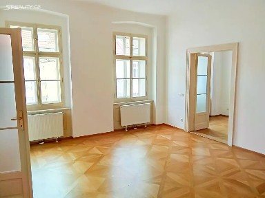 Pronájem bytu 4+1 125 m² Vítězná, Praha - Malá Strana
