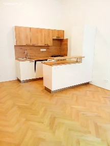 Pronájem bytu 3+kk 89 m² Lesnická, Praha - Smíchov
