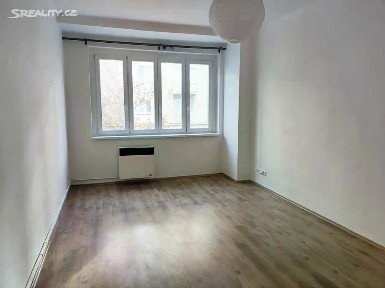 Pronájem bytu 2+1 49 m² Sámova, Praha - Vršovice