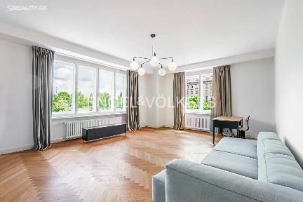 Pronájem bytu 3+1 120 m² Lannova, Praha - Nové Město