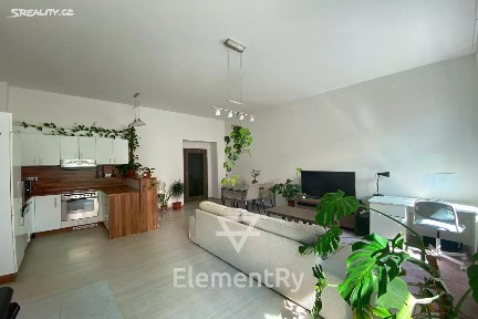 Hradec Králové, Komenského, 17