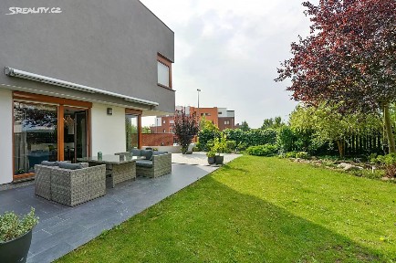 Pronájem vily 200 m², pozemek 346 m² Na Císařce, Praha - Smíchov