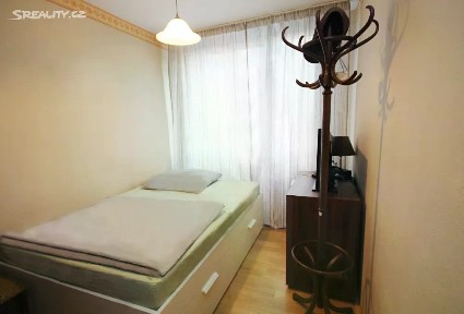 Praha, Praha 9, Černý Most, Vašátkova, 21