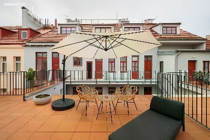 Prodej bytu 2+kk 89 m² Prvního pluku, Praha - Karlín