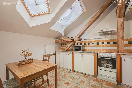 Prodej bytu 3+kk 53 m² Komenského, Hradec Králové