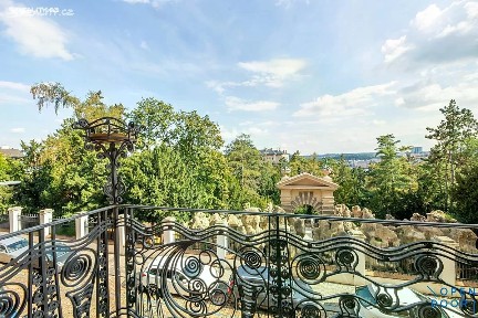 Pronájem bytu 2+1 90 m² U Havlíčkových sadů, Praha - Vinohrady