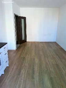Pronájem bytu 1+kk 31 m² Nad přehradou, Praha - Horní Měcholupy