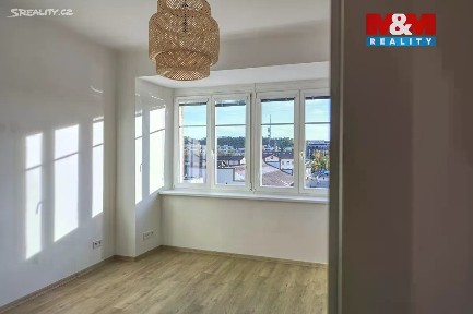 Pronájem bytu 2+kk 53 m² Stupkova, Praha - Holešovice