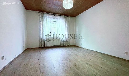 Pronájem bytu 1+kk 35 m² K Louži, Praha - Vršovice