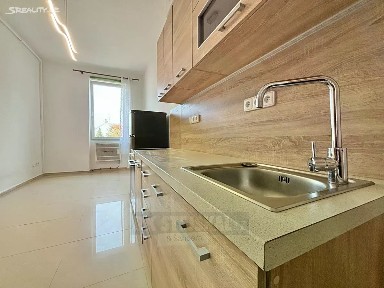 Pronájem bytu 1+kk 19 m² Dobrovodská, České Budějovice - České Budějovice 4