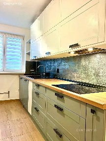 Pronájem bytu 2+1 60 m² Dukelská, Milovice