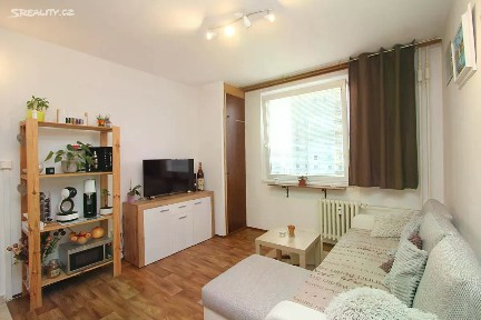Prodej bytu 2+kk 42 m² Kunětická, Pardubice - Cihelna