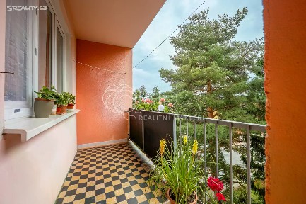 Prodej bytu 3+1 66 m² Běchorská, Praha - Horní Počernice