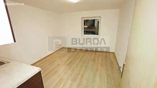Pronájem bytu 1+kk 26 m² Neratovice