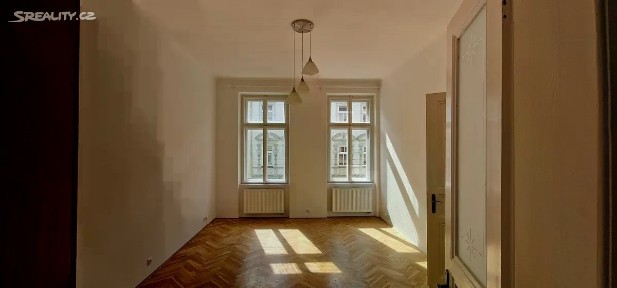 Praha, Praha 5, Smíchov, Staropramenná