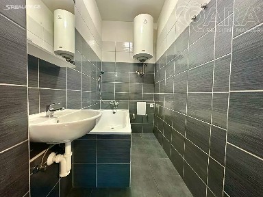 Pronájem bytu 2+kk 40 m² Patočkova, Praha - Břevnov
