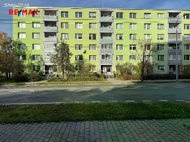 Pronájem bytu 3+1 61 m² Těšínská, Plzeň - Doubravka