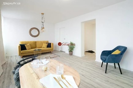 Pronájem bytu 2+1 63 m² Antonína Sochora, Teplice - Trnovany