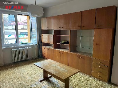 Prodej bytu 2+1 55 m² Školní, Karlovy Vary - Stará Role