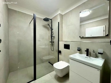 Pronájem bytu 1+kk 33 m² Kvítková, Zlín