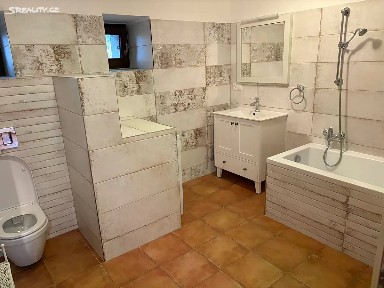 Pronájem bytu 3+1 77 m² Bílá - Vlčetín