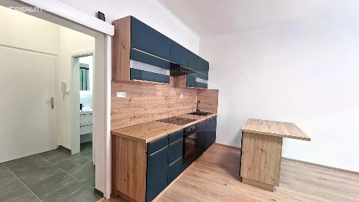 Pronájem bytu 1+kk 30 m² Slávy Horníka, Praha - Košíře