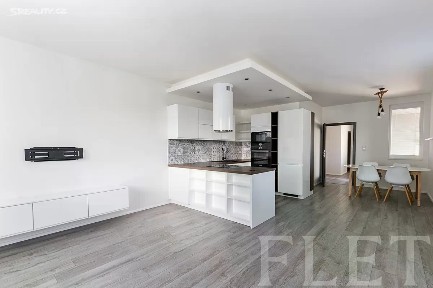 Praha, Praha 9, Střížkov, Zakšínská, 1