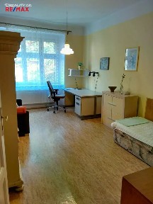 Pronájem bytu 1+kk 30 m² Na Maninách, Praha - Holešovice