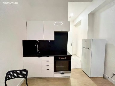 Pronájem bytu 1+kk 27 m² Poděbradská, Praha - Vysočany