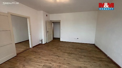 Pronájem bytu 2+1 49 m² Tržek