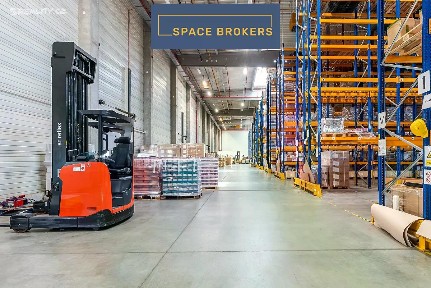 Pronájem skladového prostoru 908 m² Zdiby