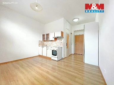 Pronájem bytu 1+kk 23 m² Pražská třída, Hradec Králové - Kukleny