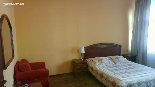 Pronájem bytu 1+1 50 m² Dr. Davida Bechera, Karlovy Vary