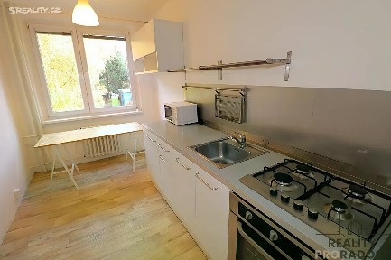Pronájem bytu 3+1 75 m² Krymská, Brno - Starý Lískovec