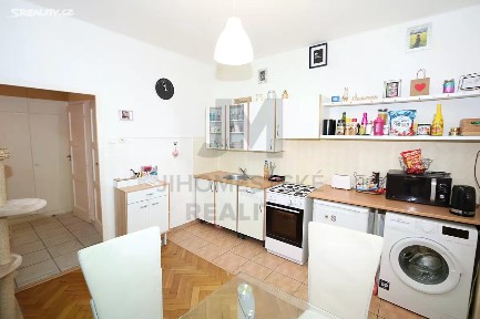 Prodej bytu 2+kk 40 m² Jakutská, Praha - Vršovice
