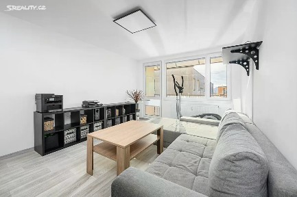 Pronájem bytu 3+1 63 m² Gagarinova, Liberec - Liberec VI-Rochlice